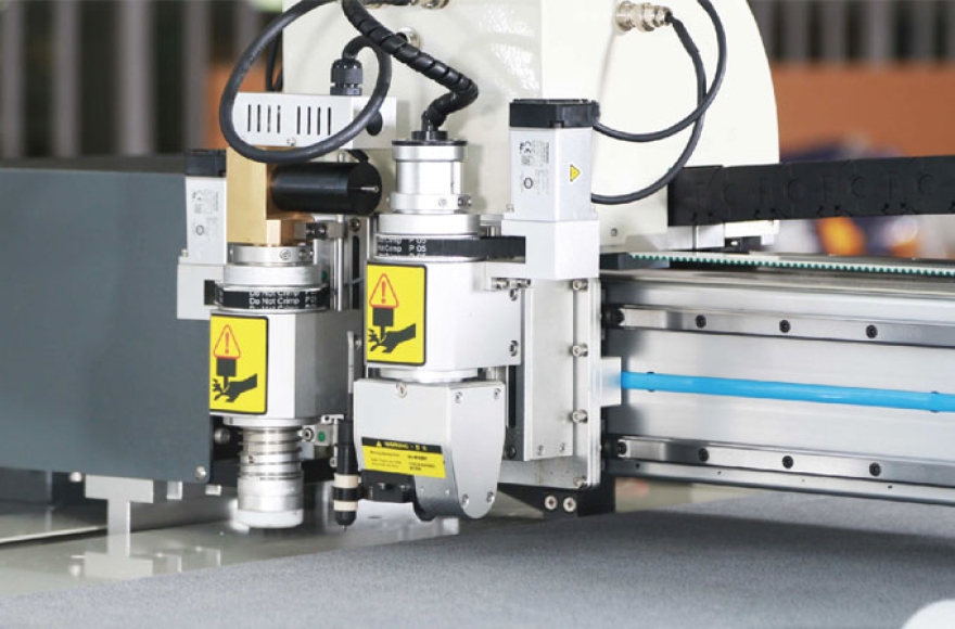 富怡汽車專用電腦裁切機