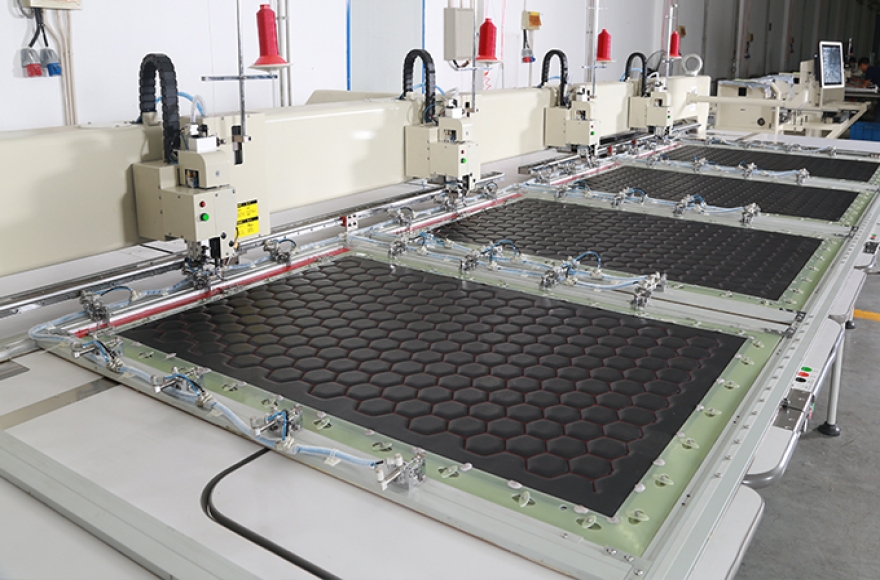 富怡全自動(dòng)四頭縫紉機(jī)-皮革專用