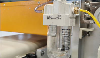 富怡框式單針絎縫機 (V型) 富怡框式單針絎縫機 (V型)